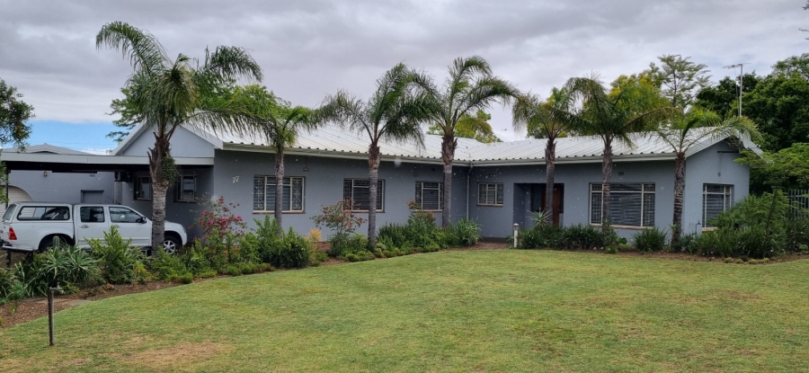 4 Bedroom Property for Sale in Porterville Western Cape